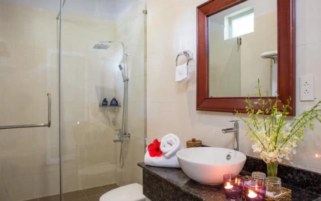 Camellia Resort & Spa Hotel - photo 4