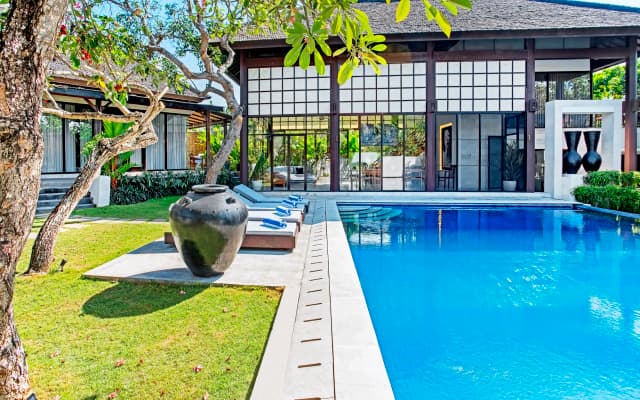 Finns Beach Villa - photo 4