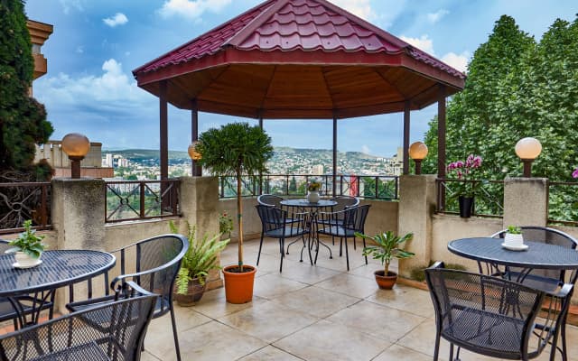 Iliani Hotel - photo 4