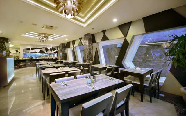 Neo Kuta, Jelantik Hotel - photo 5