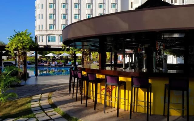 Hotel Radisson Blu Hotel, Muscat - photo 5