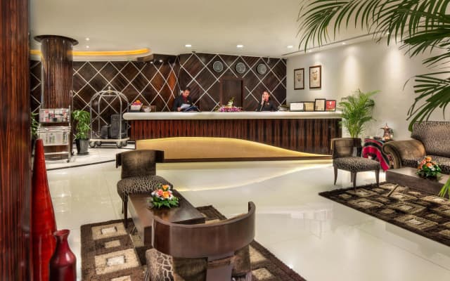 Savoy Suites Hotel Apartments - photo 2