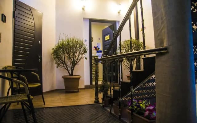 Prima Avenue Hotel - photo 2