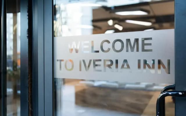 Iveria Inn Hotel - photo 4