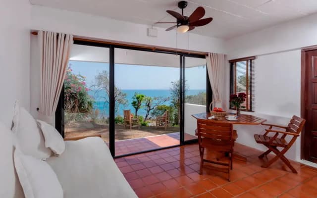 Baan Khunying - Secluded Phuket Beachfront Villa - photo 4