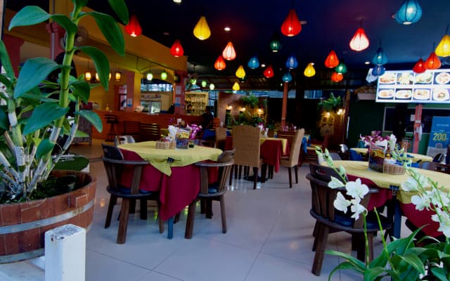 Sugar Inn Phuket Guest house - photo 2