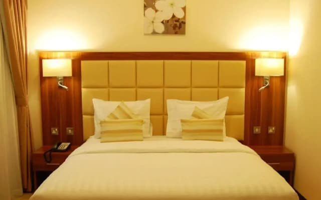 Golden Ocean Hotel - photo 3