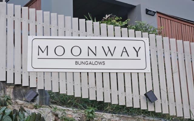Moonway Bungalows - photo 5