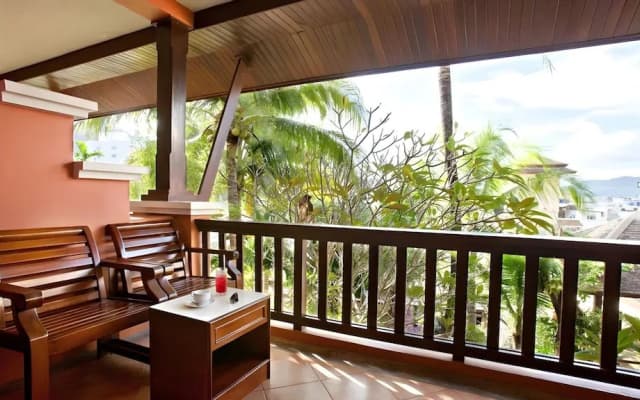 C&N Resort and Spa Resort Hotel - photo 2