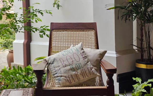 The Manor Boutique-hotel - photo 2