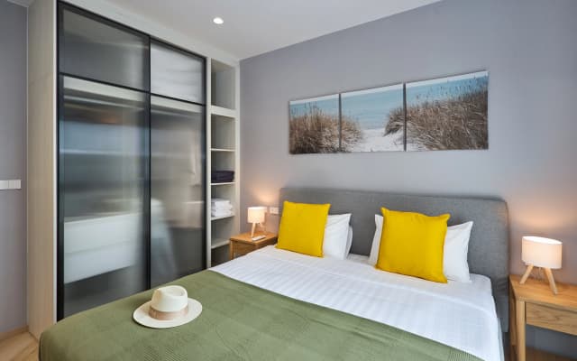 Title Legendary G206 Apartments - photo 2