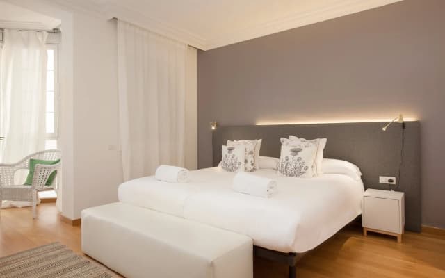 Rent Top Apartments Avenida Diagonal - photo 2