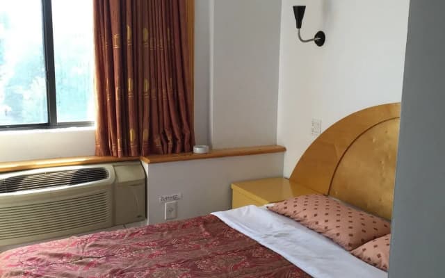 Explore Hotel and Hostel - photo 4