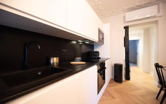 Luxury apartments in Paris Center - photo 4
