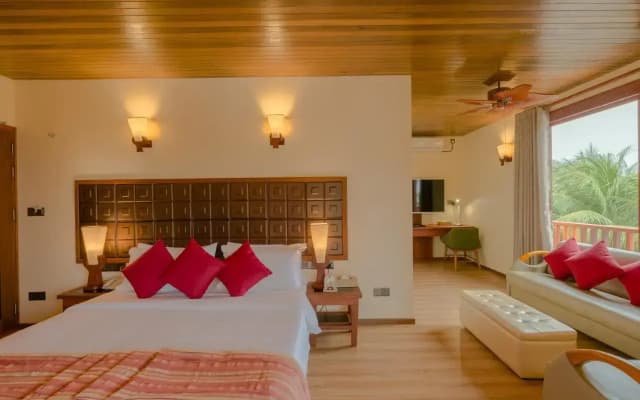 Araamu Holidays & Spa Hotel - photo 4