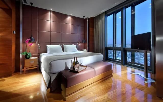 Eurostars Madrid Tower Hotel - photo 3
