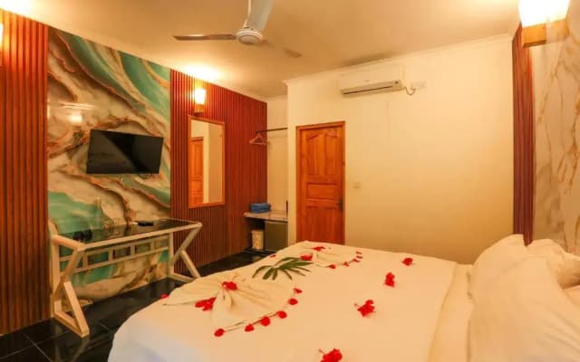Thoddoo Beach Holiday Inn - photo 3