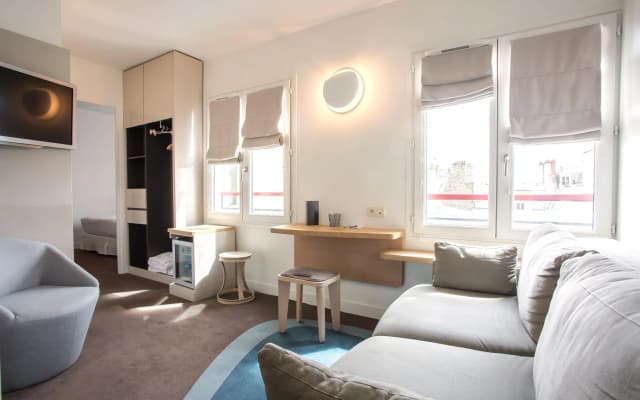 Hôtel Le Marcel - Paris Gare de l'Est - photo 2