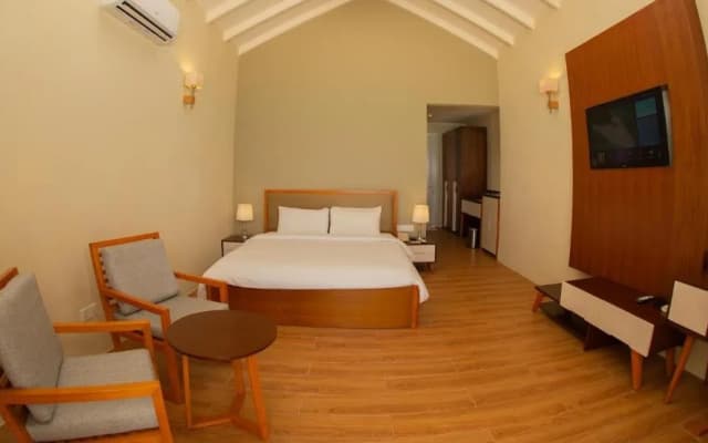 Paradise Hondaafushi Island Resort & Spa - photo 3