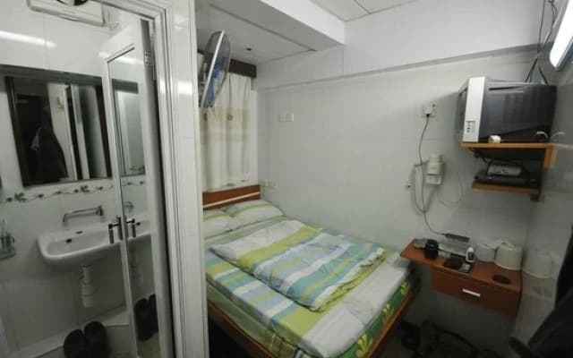 Super 7 Hostel - photo 4
