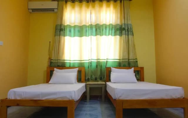 Jail Break Surf Inn Hotel - photo 4