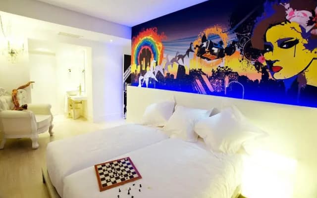 DormirDcine Madrid Hotel - photo 2