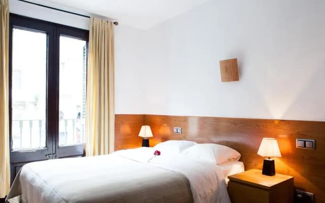 Studios Pelayo Guest House - photo 5