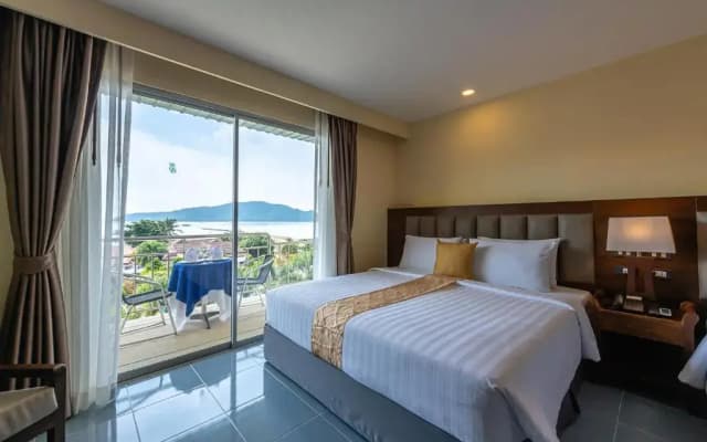 Blue Beach Grand Resort And Spa - photo 5