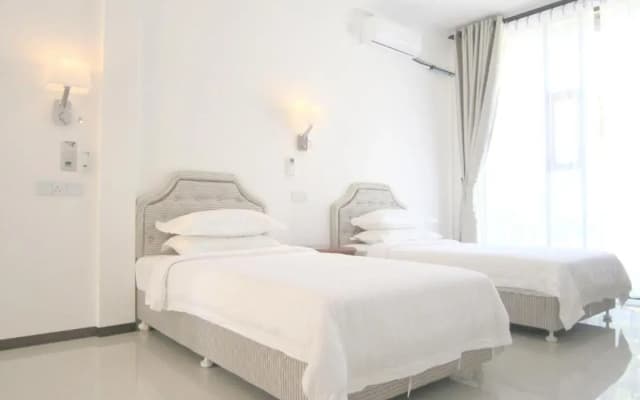 Nazaki Beach Hotel Maldives - photo 4