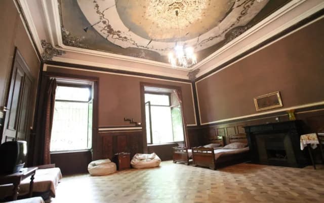 SL Hostel - photo 2