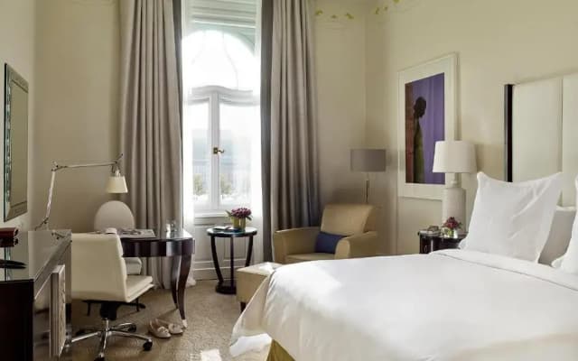 Four Seasons Hotel Gresham Palace Budapest - photo 3