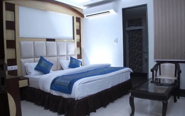 Sohana Palace - photo 3