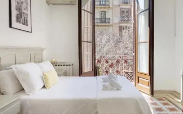 Hostal Girona - photo 4
