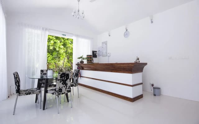 Dhigurah Retreat Beach - photo 2
