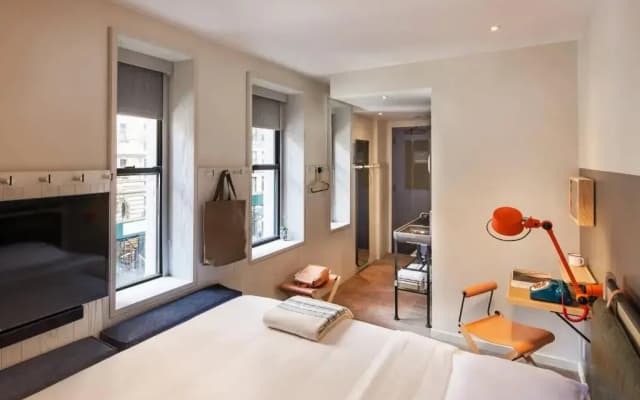 Moxy NYC Times Square - photo 3