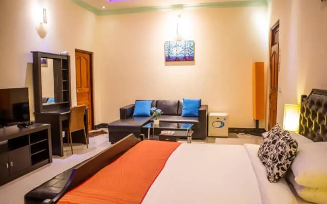 Charming Holiday Lodge - photo 4