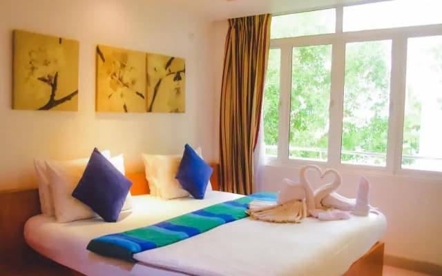 Отель Pine Lodge Maldives - photo 4