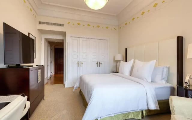Four Seasons Hotel Gresham Palace Budapest - photo 2