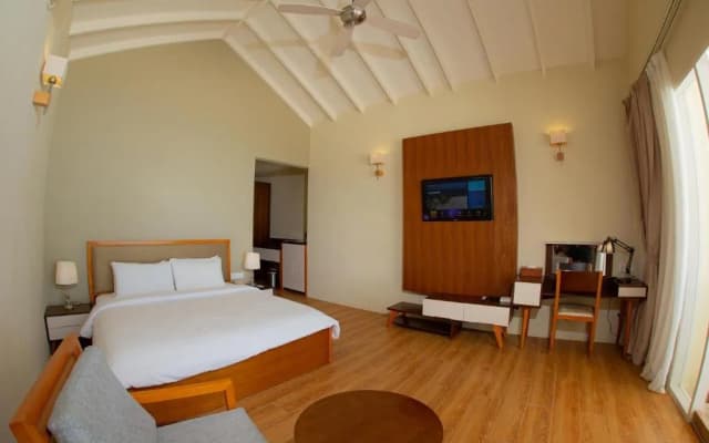 Paradise Hondaafushi Island Resort & Spa - photo 5