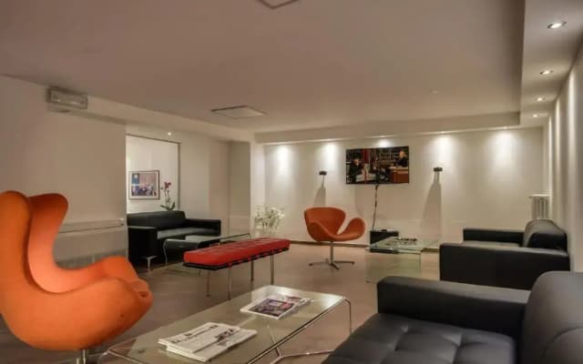 Genius Hotel Downtown - photo 3