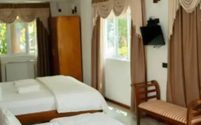 Tropical Biosphere Hotel - photo 4