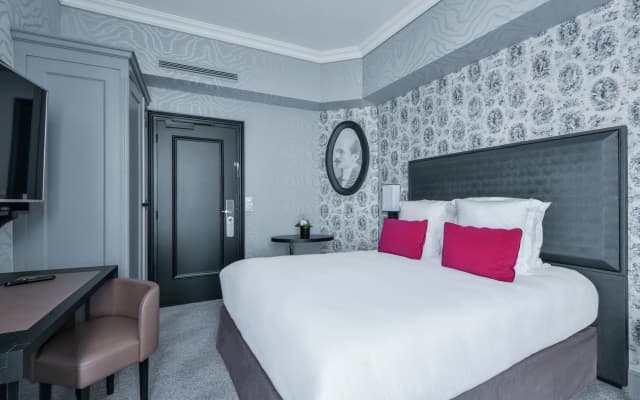 Maison Astor Paris, Curio Collection by Hilton - photo 3