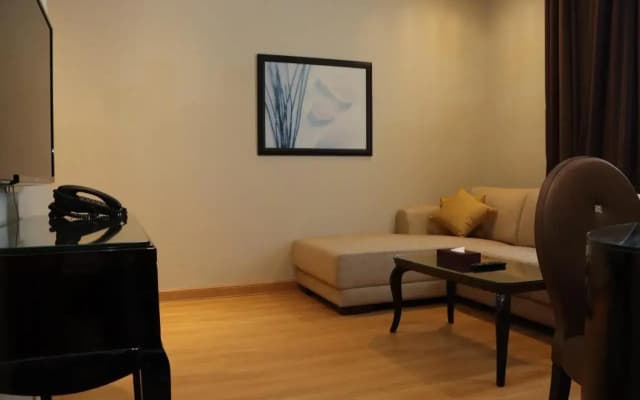 Premium Strato Hotel - photo 4