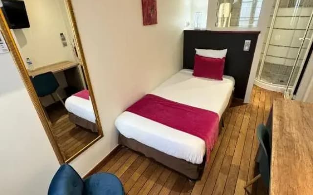 Pax Opera Hotel - photo 4