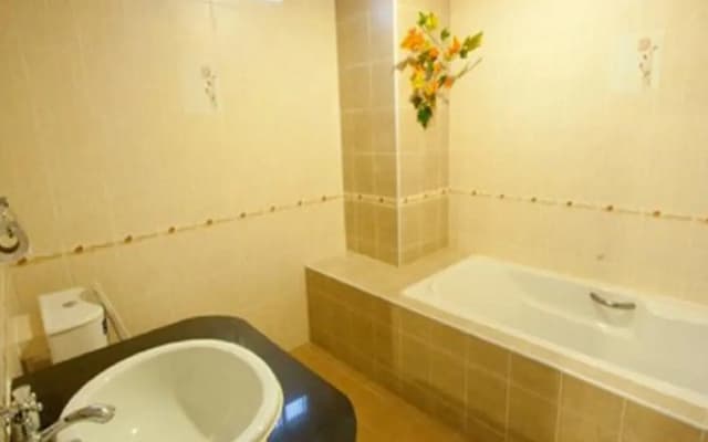Honey House 2 - photo 5