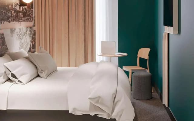 ibis styles Paris Montmartre Batignolles - photo 2