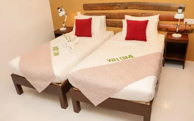 The Castaway Retreat Hotel - photo 5