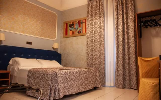 Hotel Assisi - photo 4