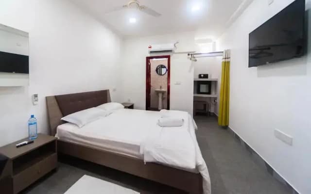 Ariston Dhangethi Inn - photo 4