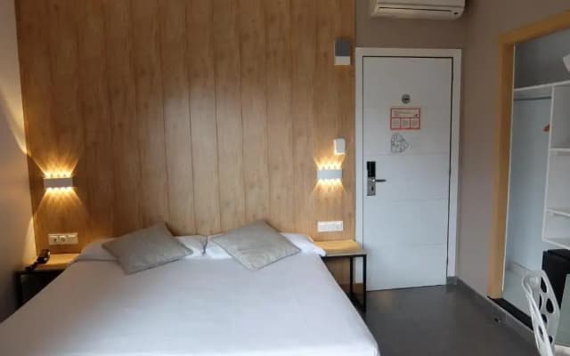 Hotel Medicis - photo 2